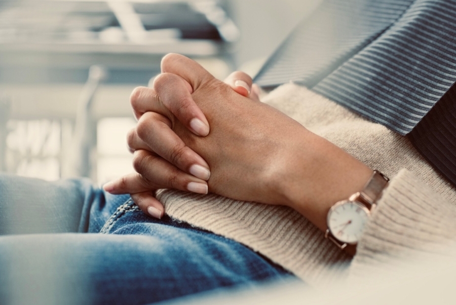 Angstpatient oder Angstpatientin. Suchen Sie in Winterthur einen Zahnarzt? Dr. med. dent. Felix Bertschinger, Theaterstrasse 2 │ Tel. 052 203 63 63 – moderne Zahnmedizin mit persönlicher Betreuung in zentraler Lage.